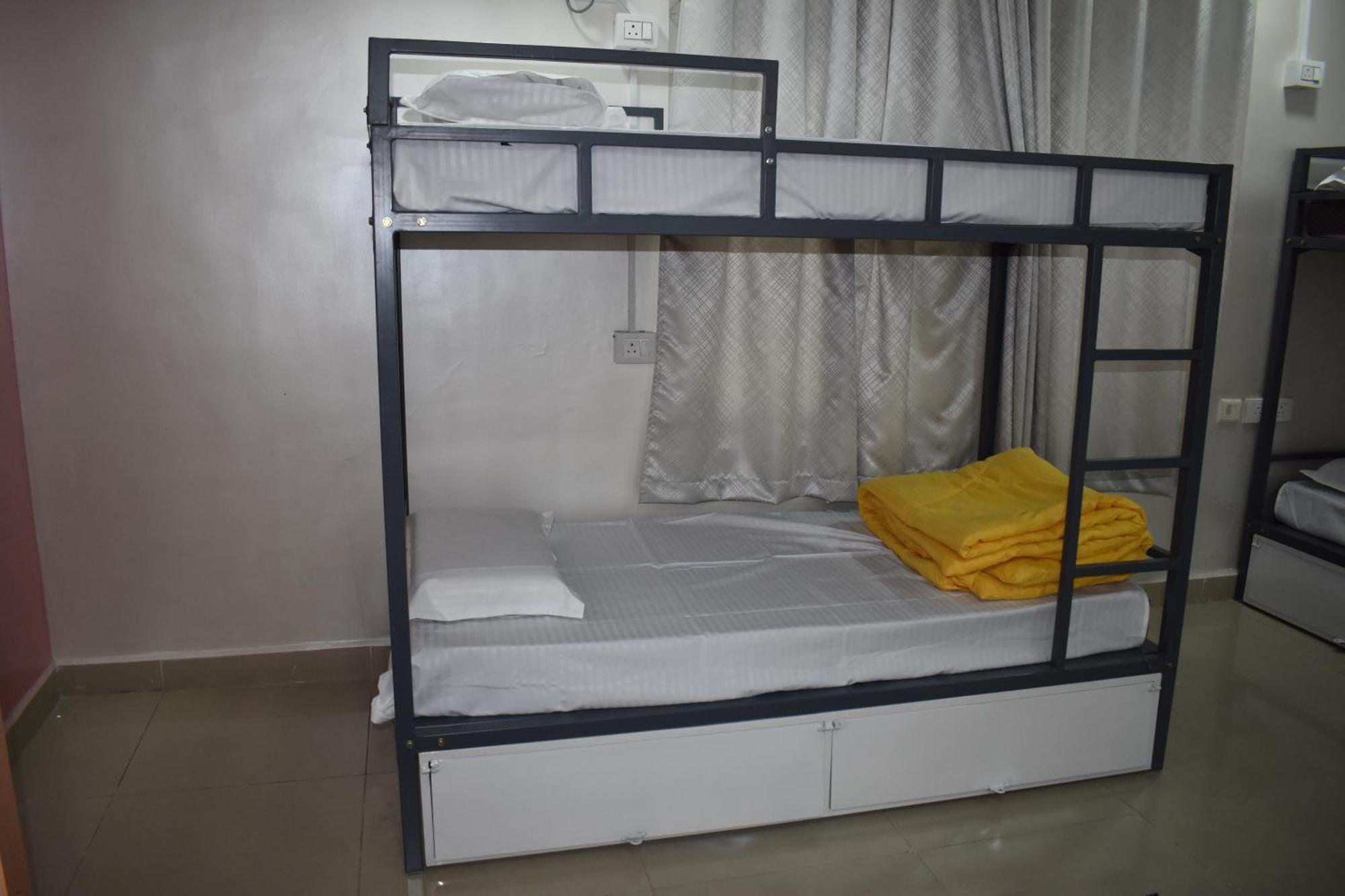 Hyderabad Wanderers Cave Hotel Ngoại thất bức ảnh